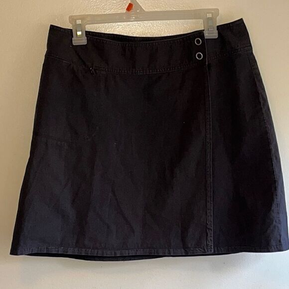 EXCELLENT CONDITION WOMEN’S SIZE 10 TITLE NINE WRAPAROUND SKIRT - Picture 1 of 5